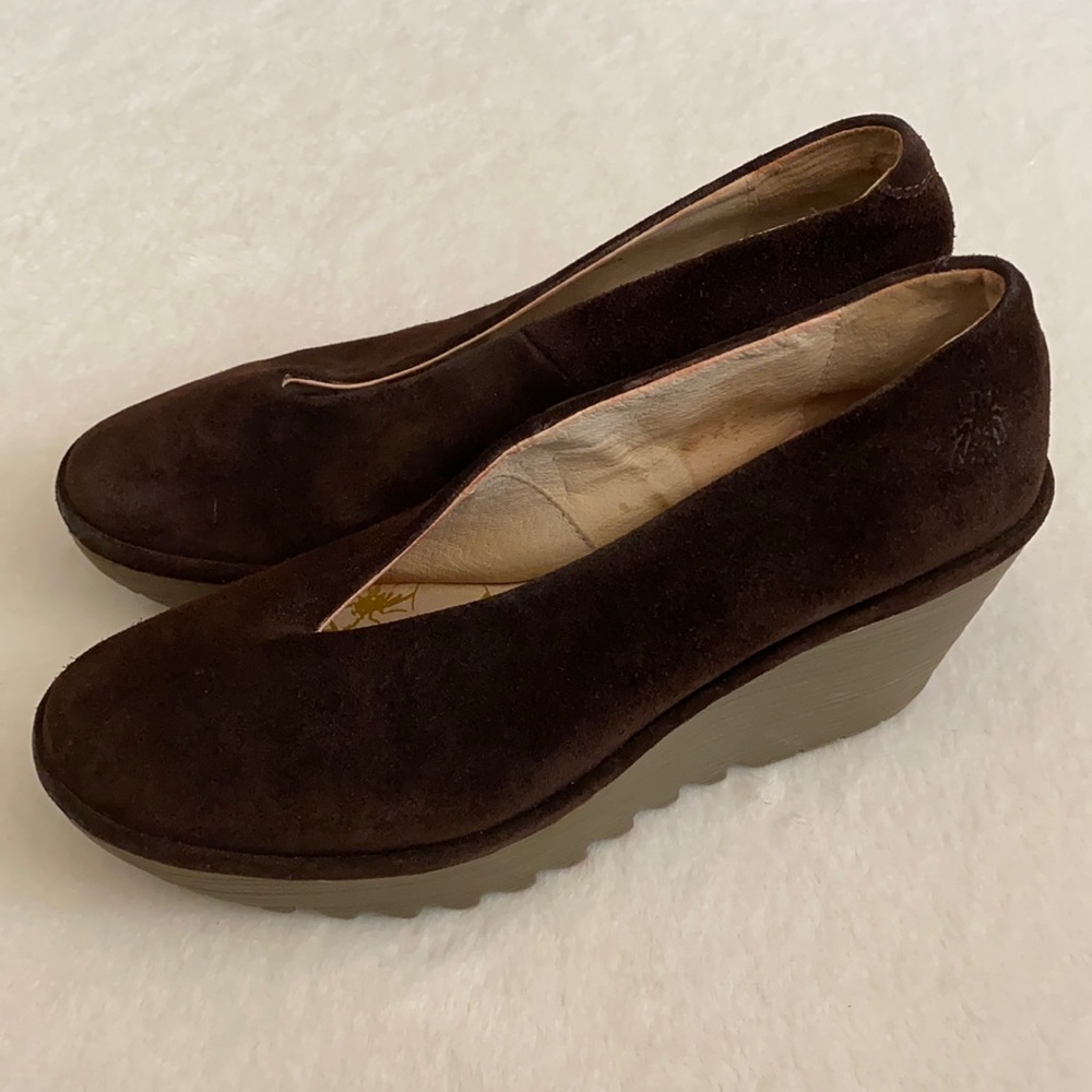fly london yaz wedge pump
